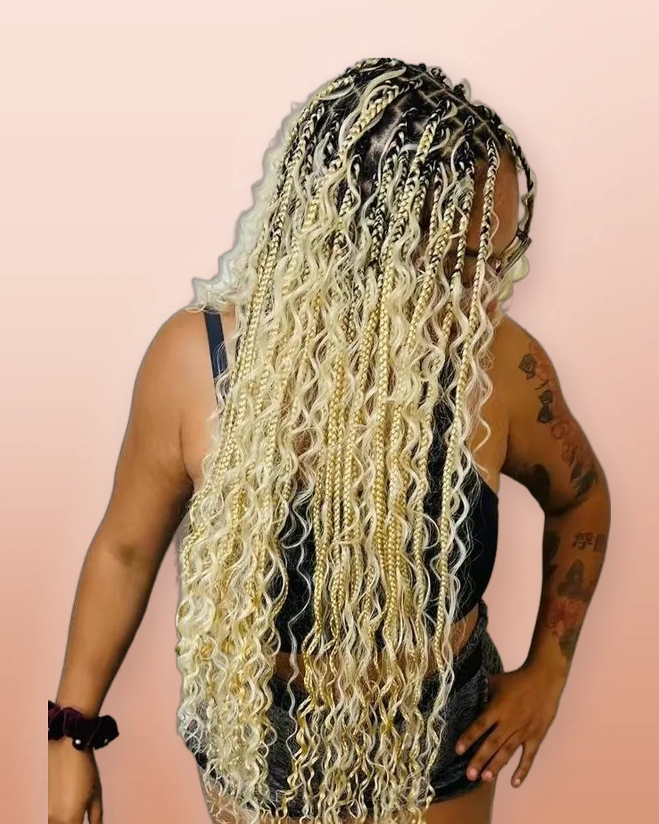Blonde bohemian knotless braids